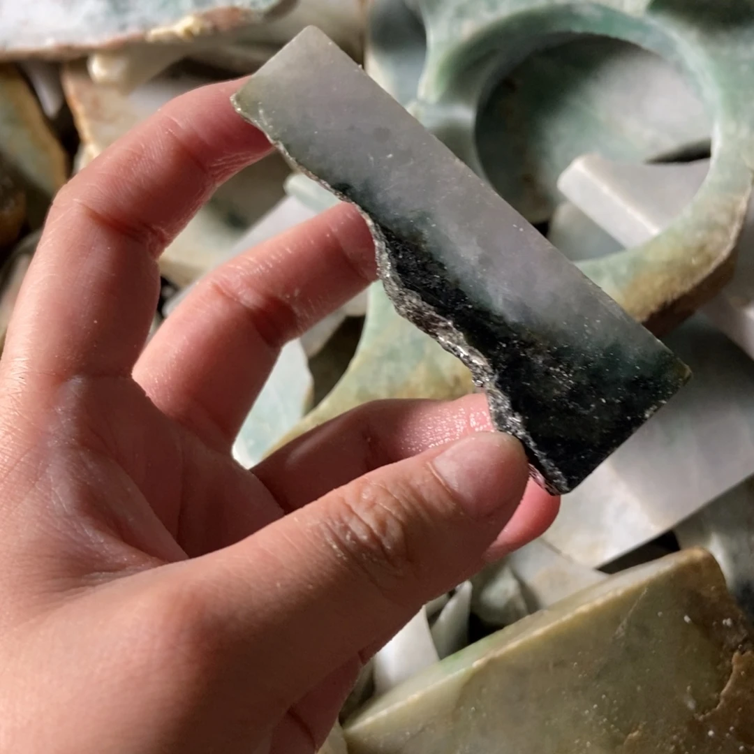 翡翠挂件未镶嵌天然翡翠