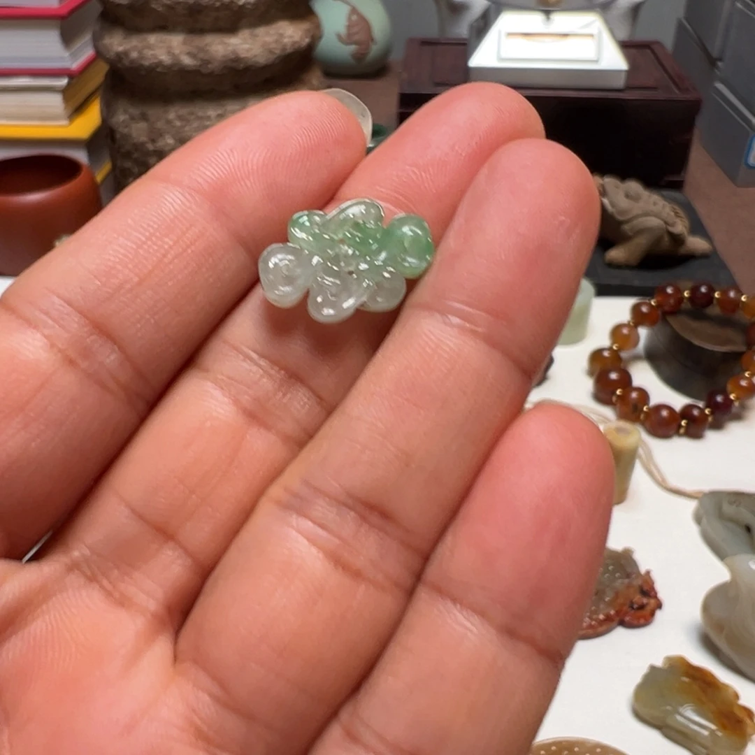 翡翠未镶嵌吊坠(不含链)翡翠盘肠结