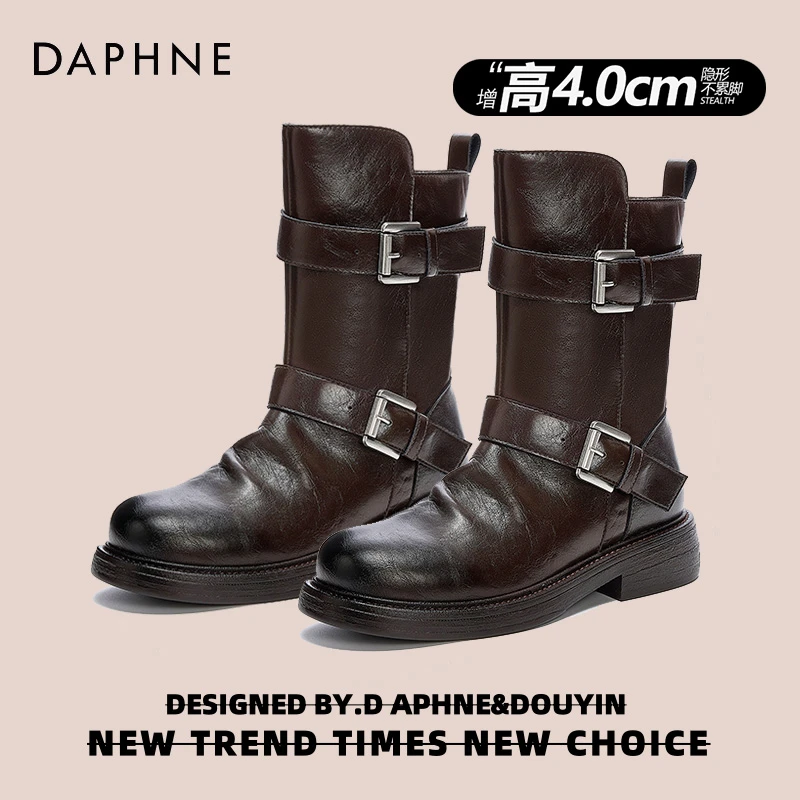 达芙妮新款时尚百搭靴子皮带扣中筒靴休闲风复古圆头港风时装女靴