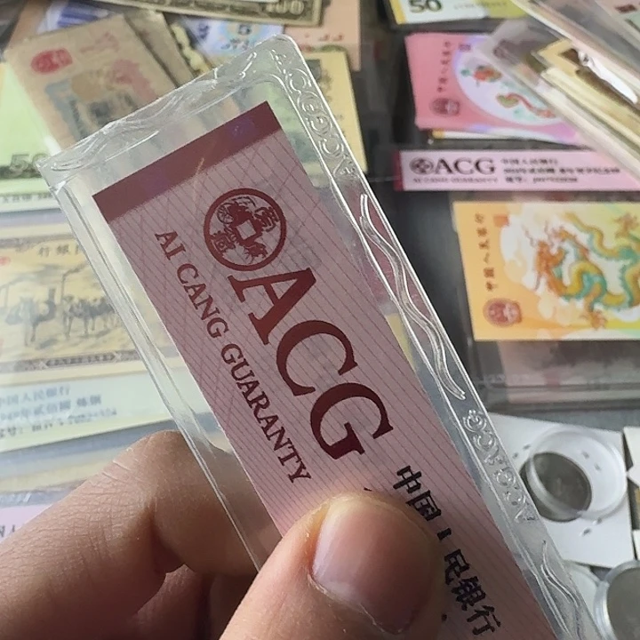 小*哥流通9品……………………