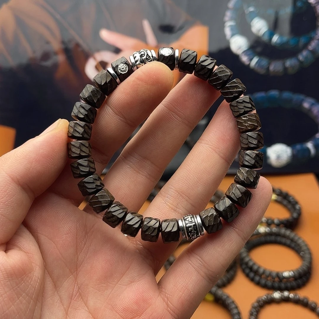 椰蒂吊坠9龙鳞吞金兽上上签