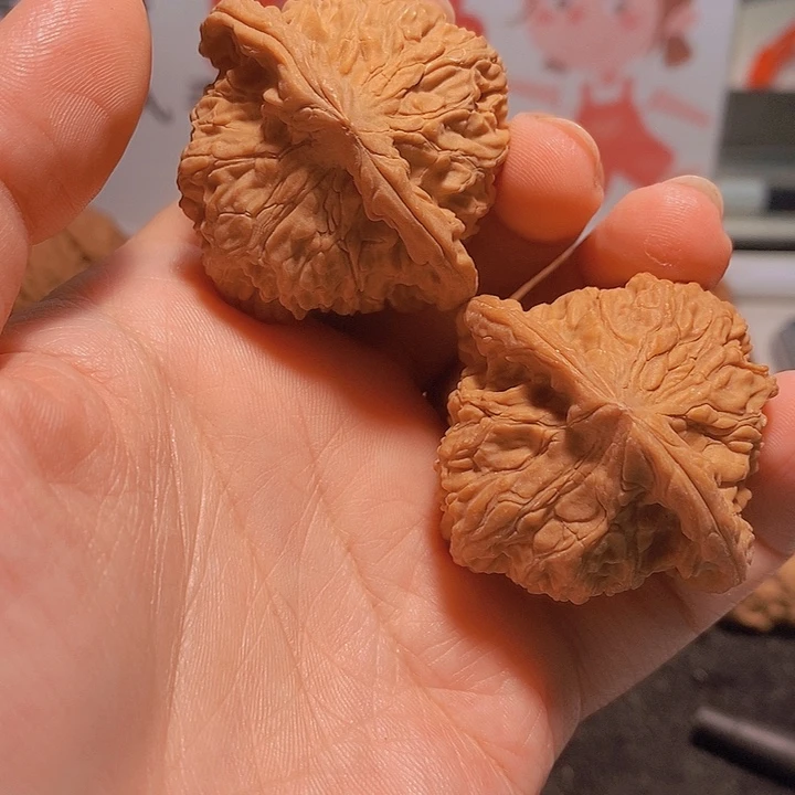 吊坠文玩核桃红狮子