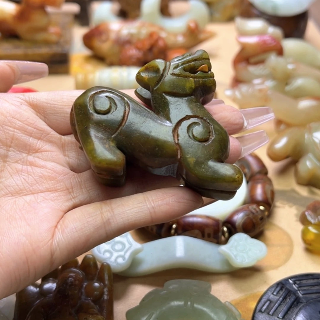 【闪购商品】蛇纹石玉颈饰未镶嵌