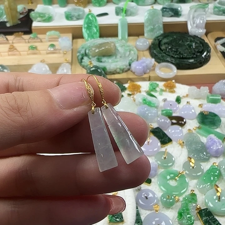 颈饰未镶嵌翡翠白冰竹节耳钩
