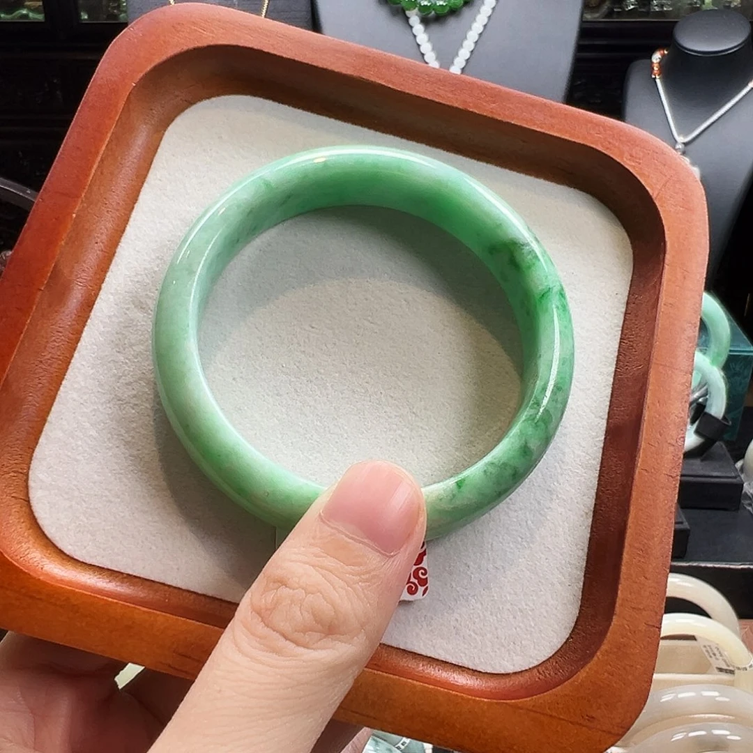 翡翠未镶嵌手镯58