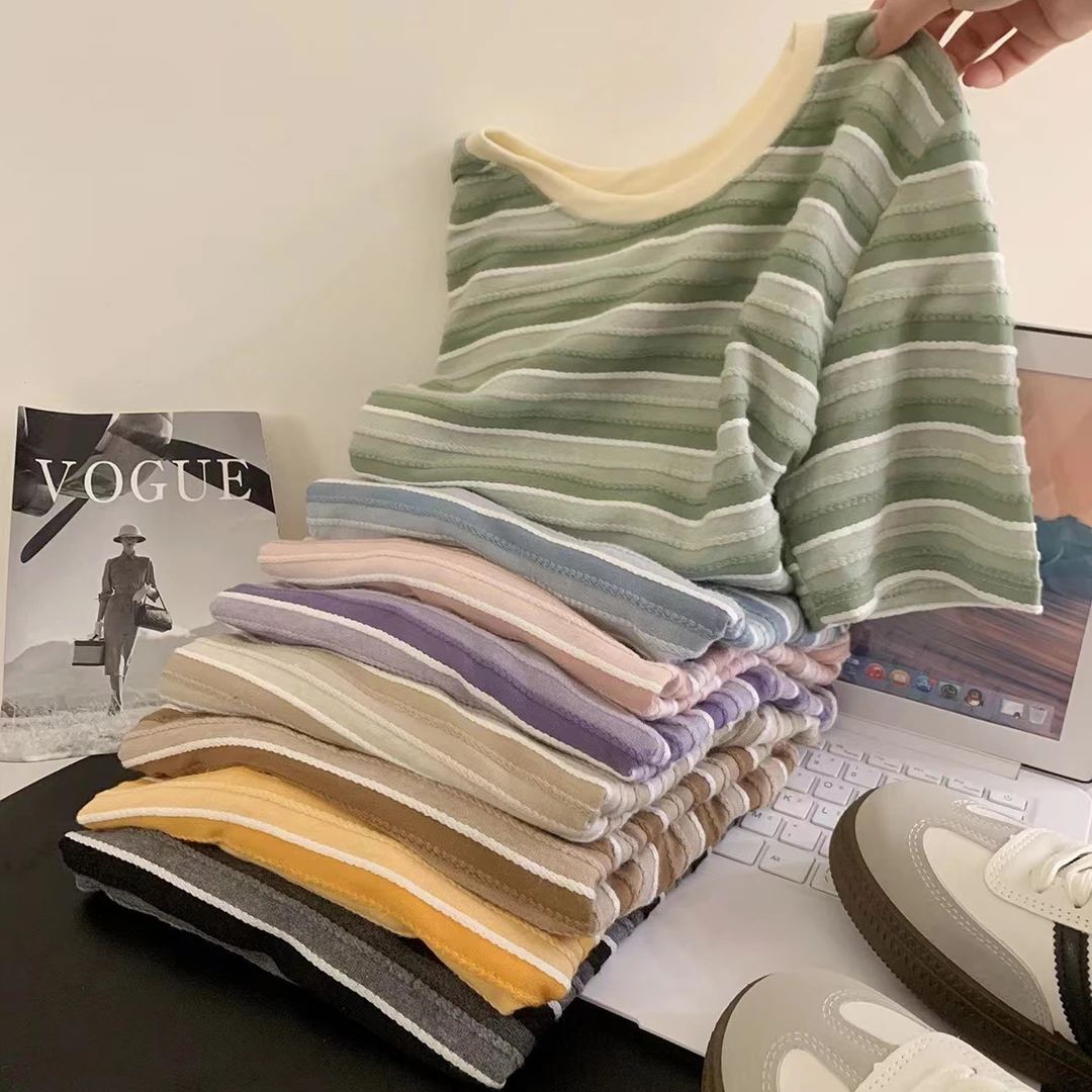 2025夏季新款韩版正肩短袖T恤夏日小清新提花条纹显瘦上衣ins潮流