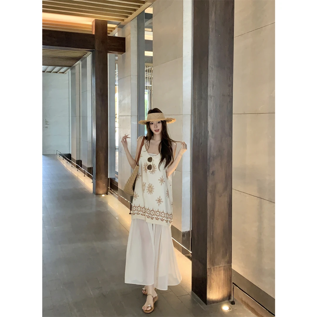 设计感流苏印花吊带连衣裙女夏季网纱拼接宽松裙子度假风a字长裙