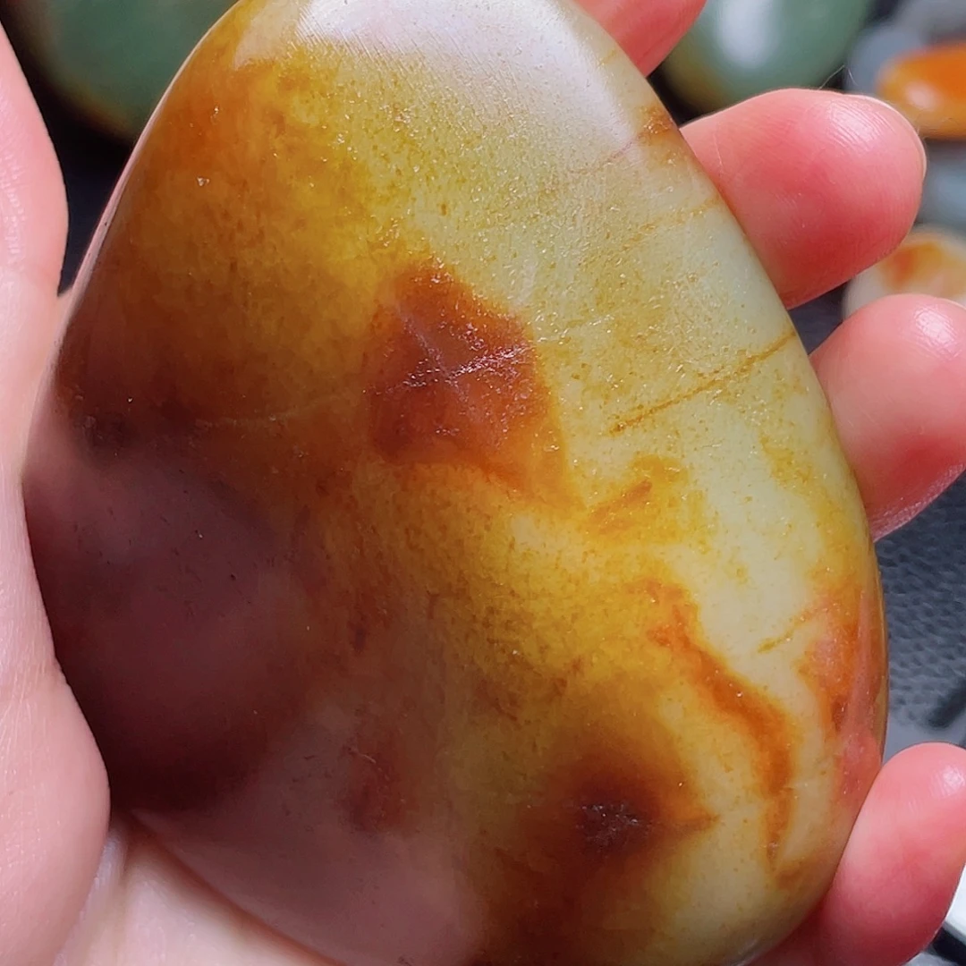 和田玉未镶嵌珠宝奇石