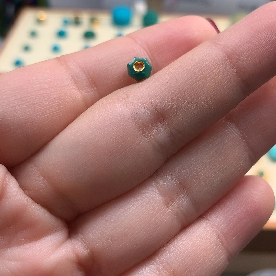 绿松石配饰未镶嵌用****3