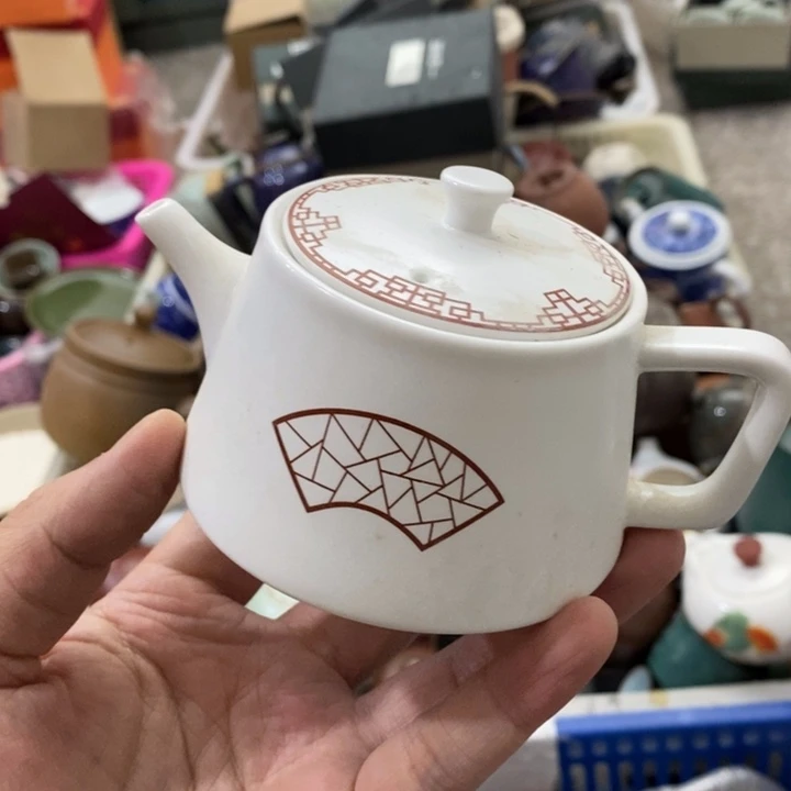 陶瓷艺术品及陶瓷壶