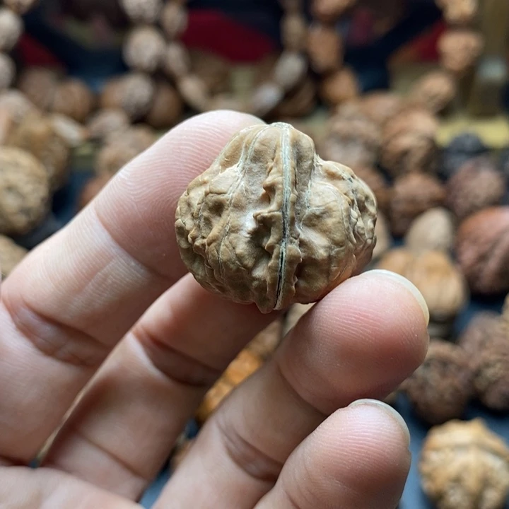 文玩核桃吊坠小涵61