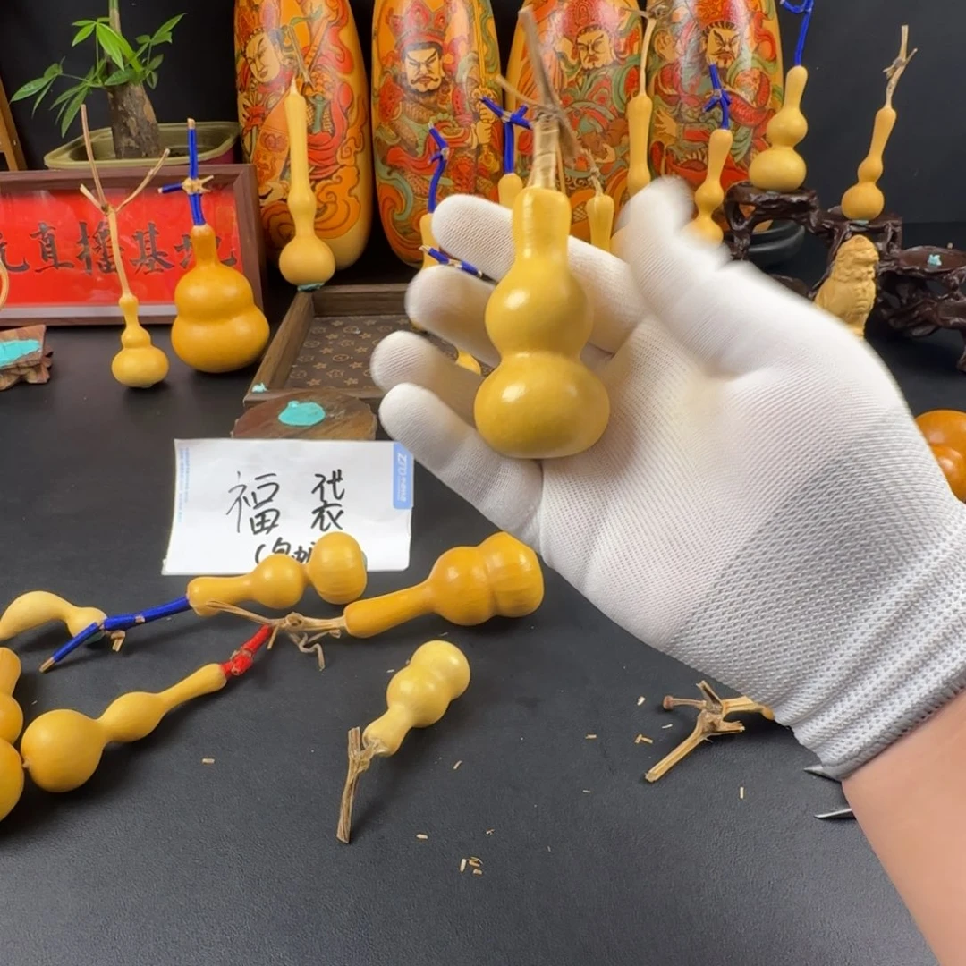 万***装木摆件等各种工具