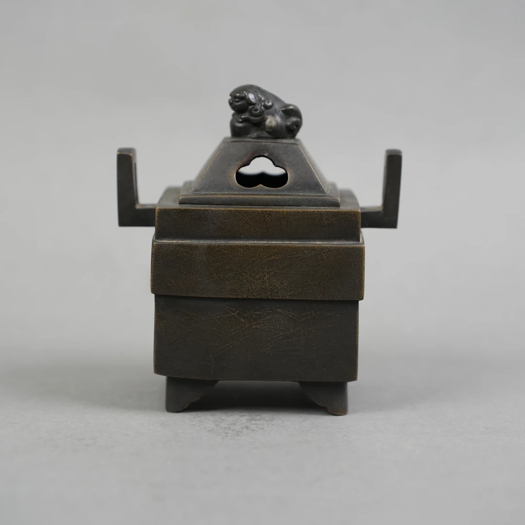 Tgz35 清代 铜双耳兽钮香炉