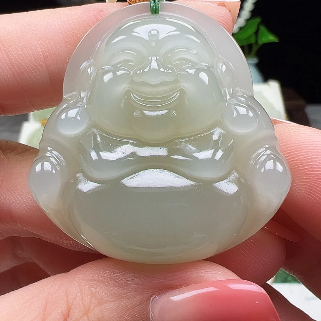 和田玉足金镶嵌颈饰
