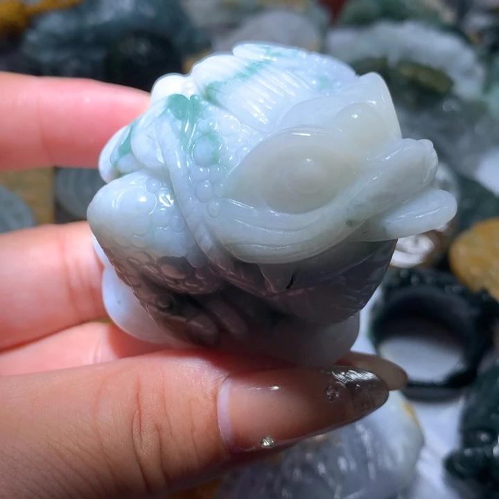 翡翠未镶嵌颈饰保真天然A货翡翠