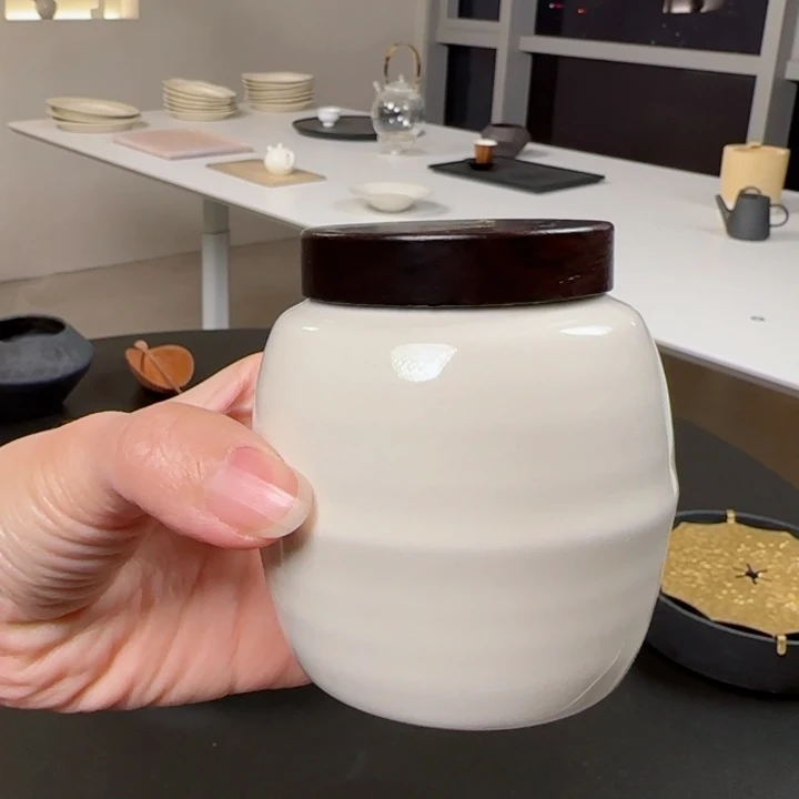 无垠茶叶罐草木灰