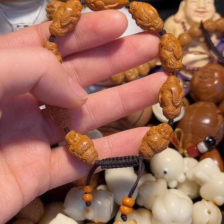橄榄核手串/手链站立财神1.2