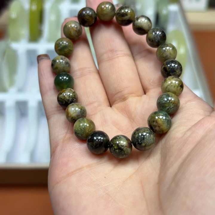 未镶嵌岫玉手镯天然