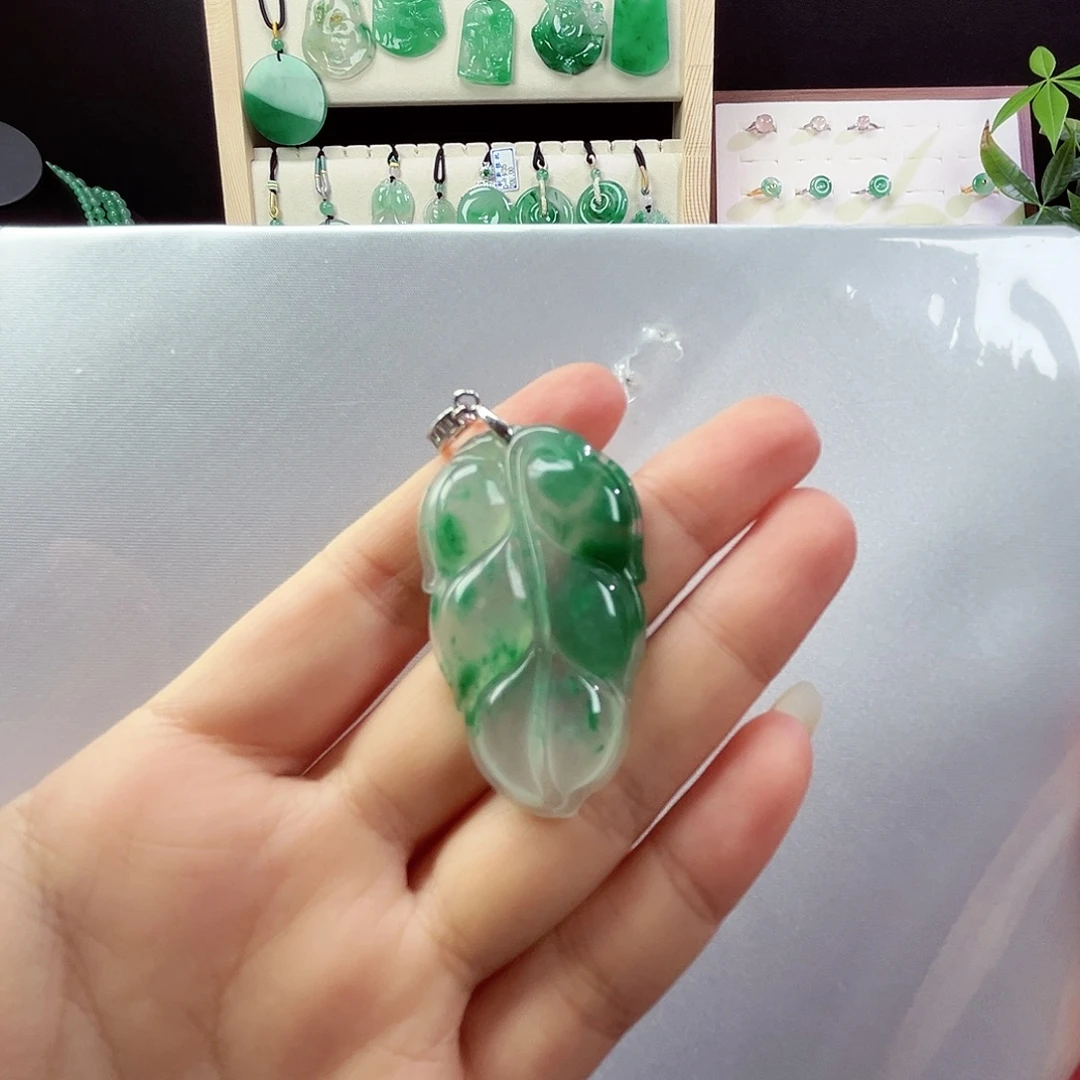 念***鱼石英质玉银S925镶嵌颈饰