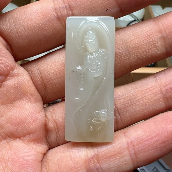 颈饰未镶嵌和田玉且末观音