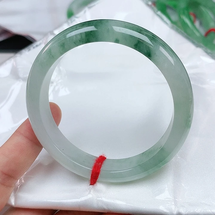 翡翠手镯未镶嵌58圈1840