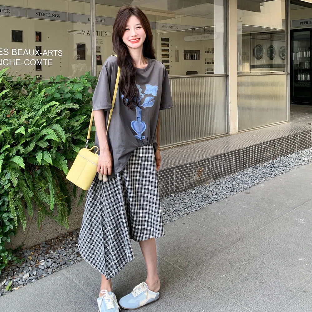 今年流行巨好看独特漂亮大方得体设计感黑白格子假两件连衣裙夏装