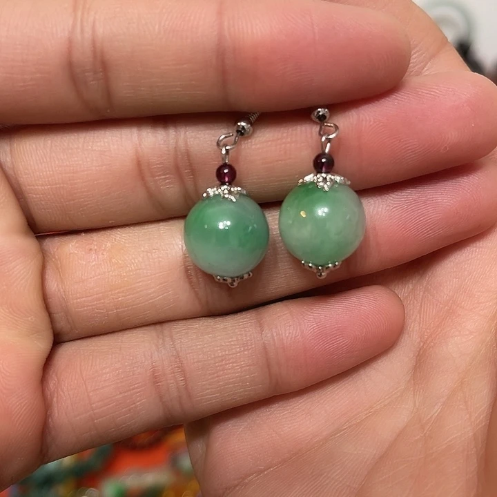 翡翠未镶嵌挂件青花瓷器的制作工艺与