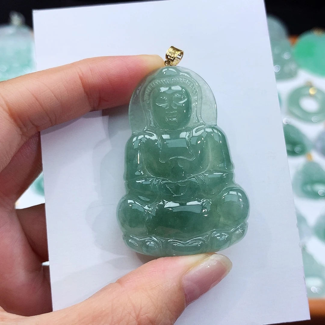 翡翠18K金镶嵌颈饰翡翠吊坠