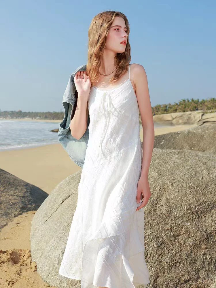 度假风圆领长裙中腰春季连衣裙夏季吊带裙女装裙子气质宽松白色