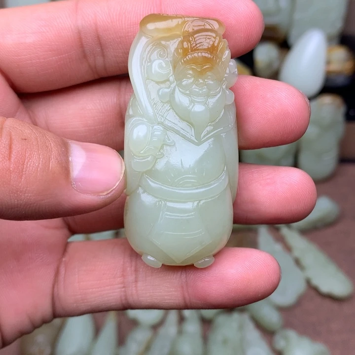 和田玉（糖玉）未镶嵌颈饰