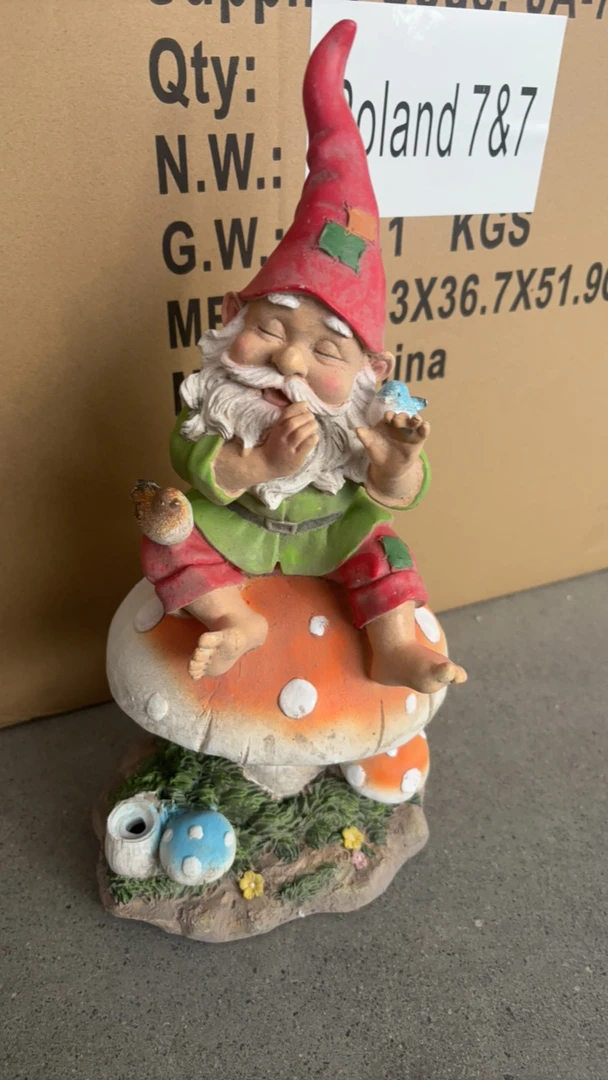 树脂蘑菇矮人摆件 有瑕疵