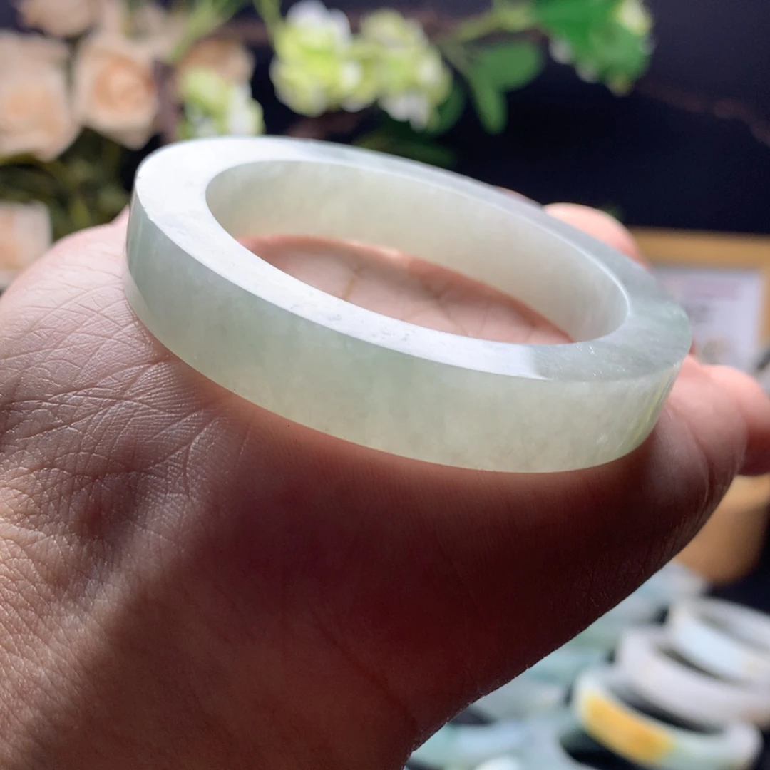 未镶嵌翡翠手镯定制翡翠51_53