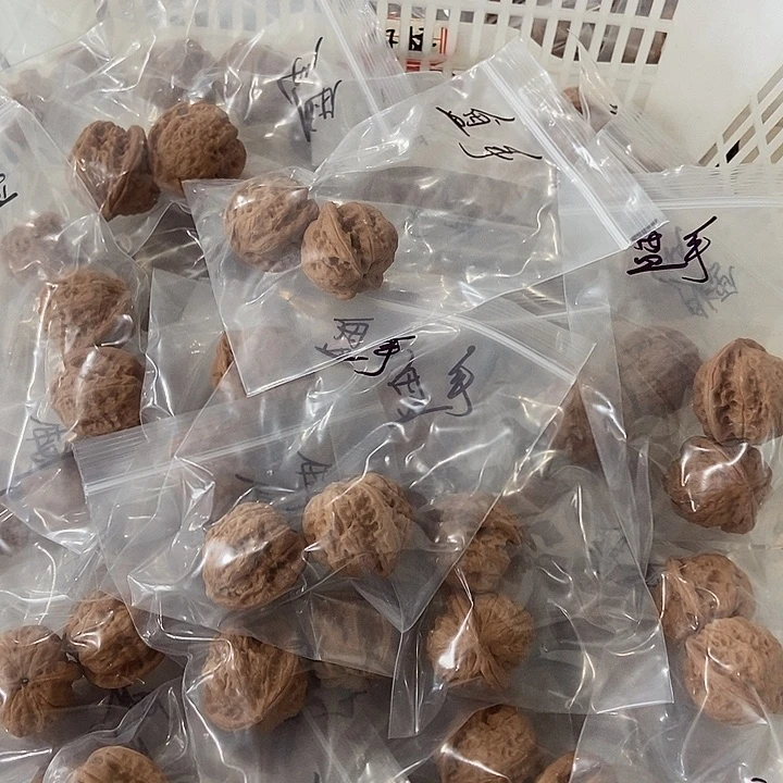 吊坠文玩核桃磐石手捻