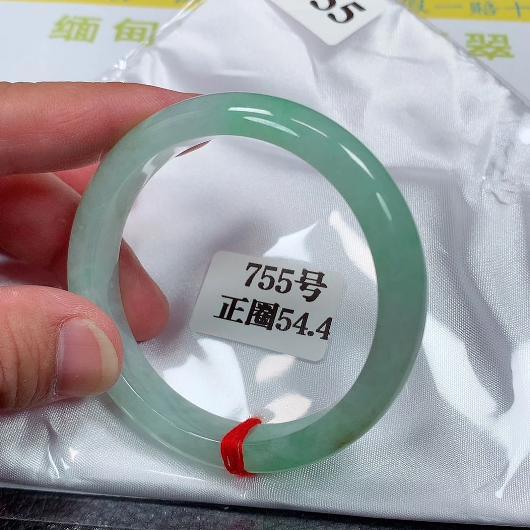 【闪购商品】未镶嵌手镯翡翠755号