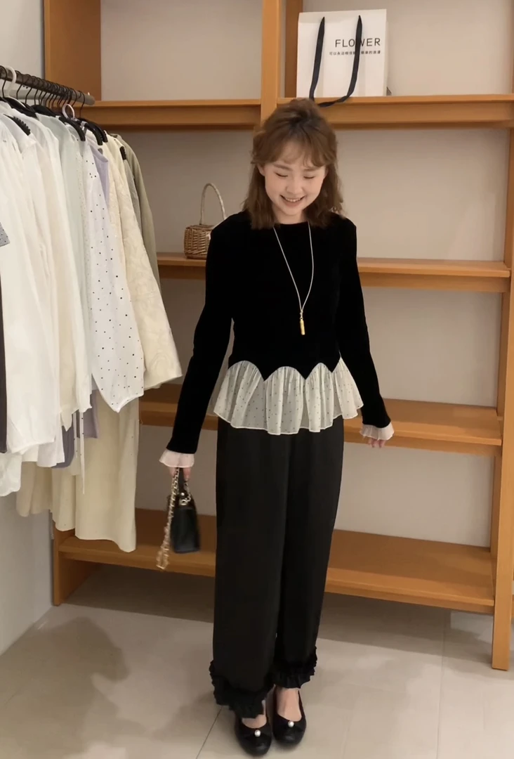 甜甜【黑天鹅】花边拼接~可单穿百搭打底衫9114