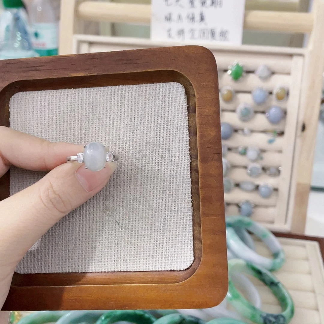 颈饰未镶嵌翡翠天然翡翠Ａ货