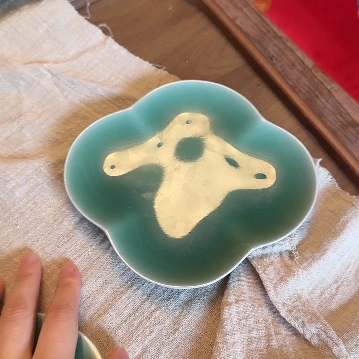 青瓷哈哈哈哈哈哈哈哈哈哈哈