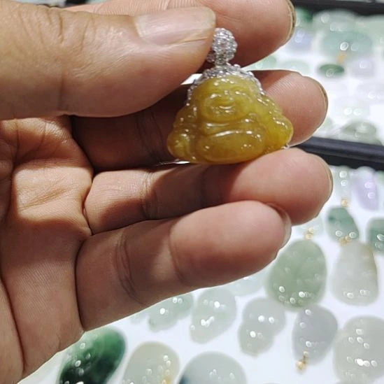 翡翠银S925镶嵌吊坠(不含链)撸玉有约//冰满鸡油黄佛公种老水足
