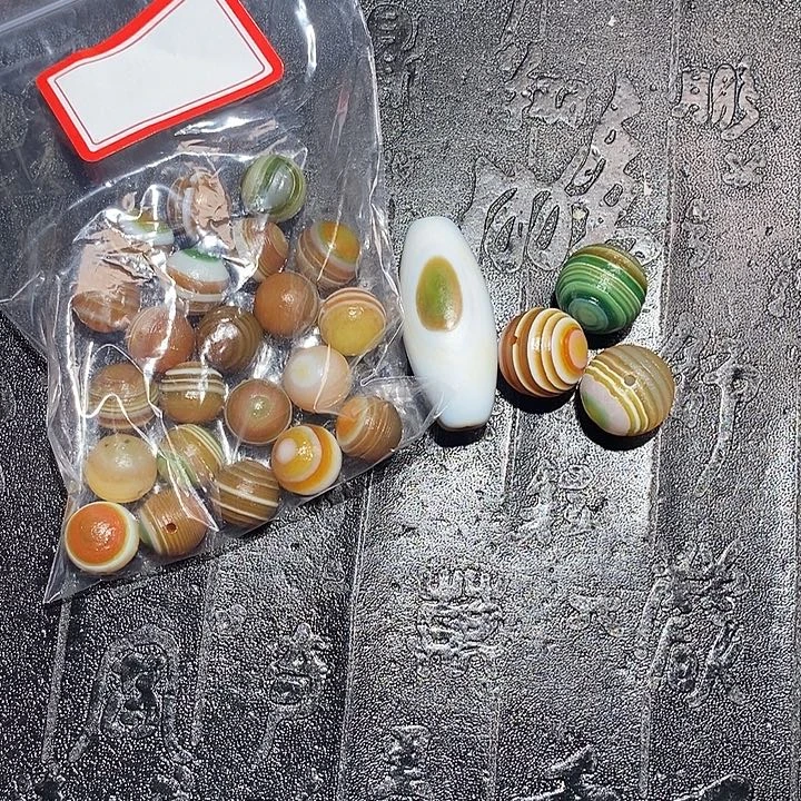 凤***贵合金颈饰玛瑙/玉髓
