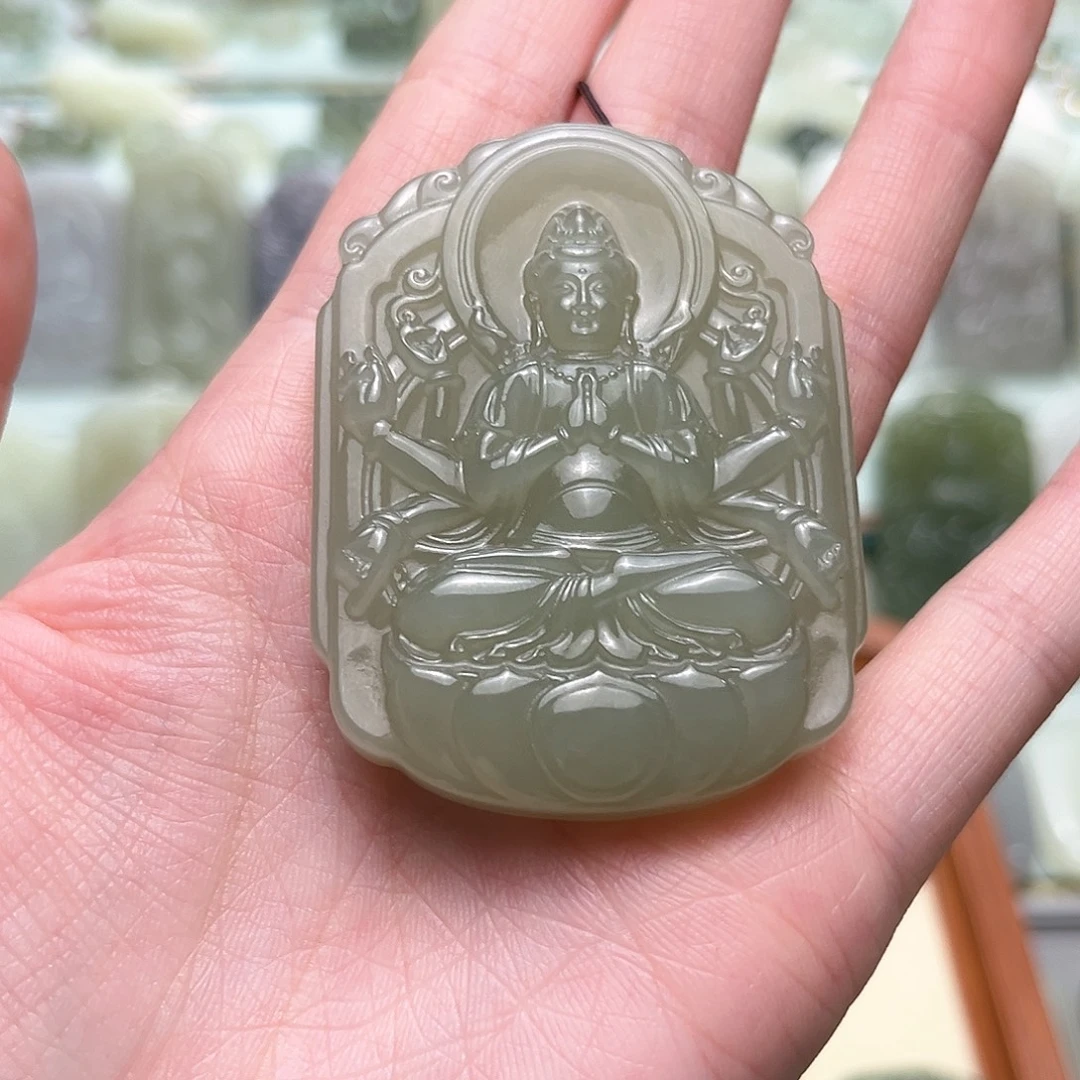 黑****和田玉未镶嵌颈饰