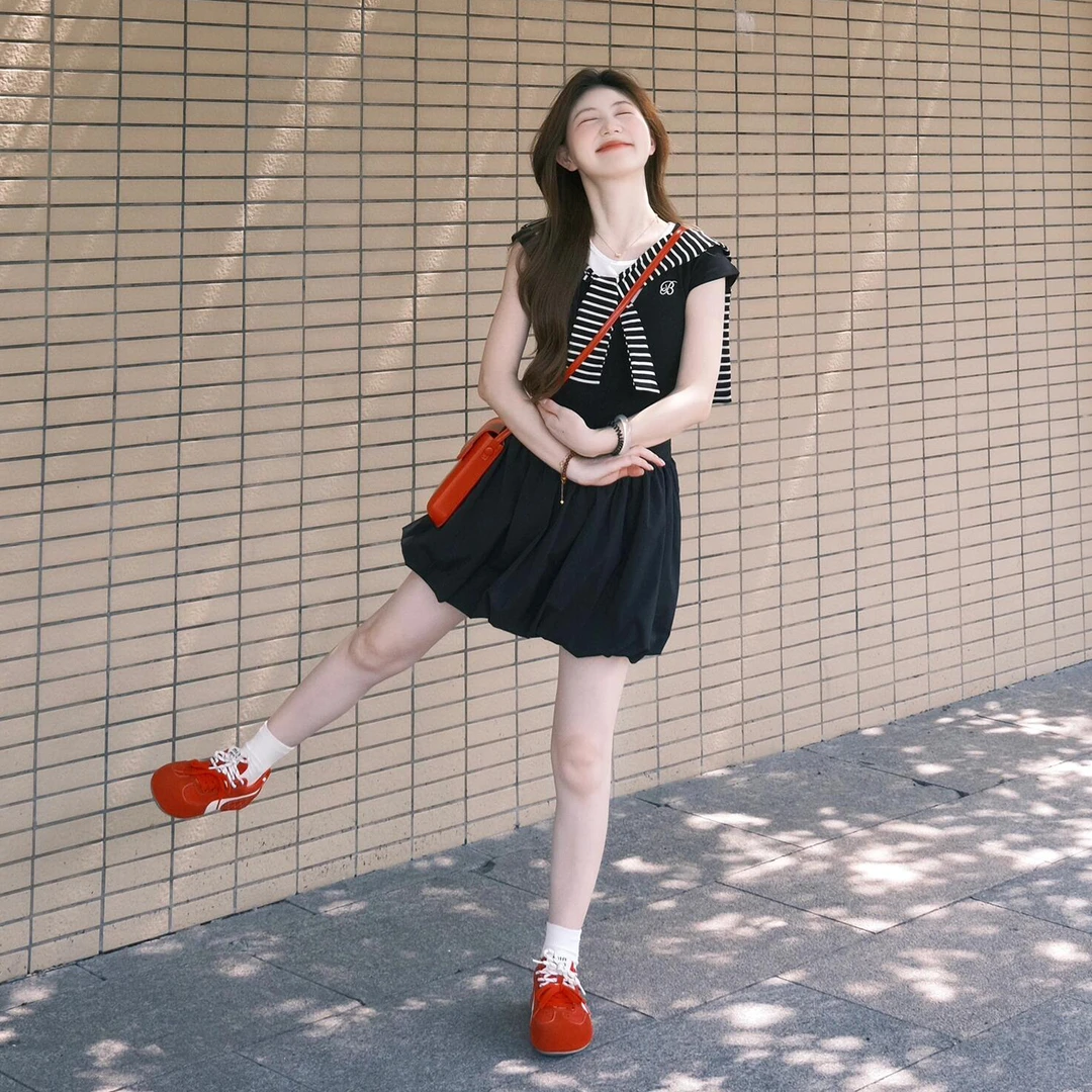 黑色假两件短袖连衣裙子女夏季2025年新款收腰拼接配坎肩花苞短裙