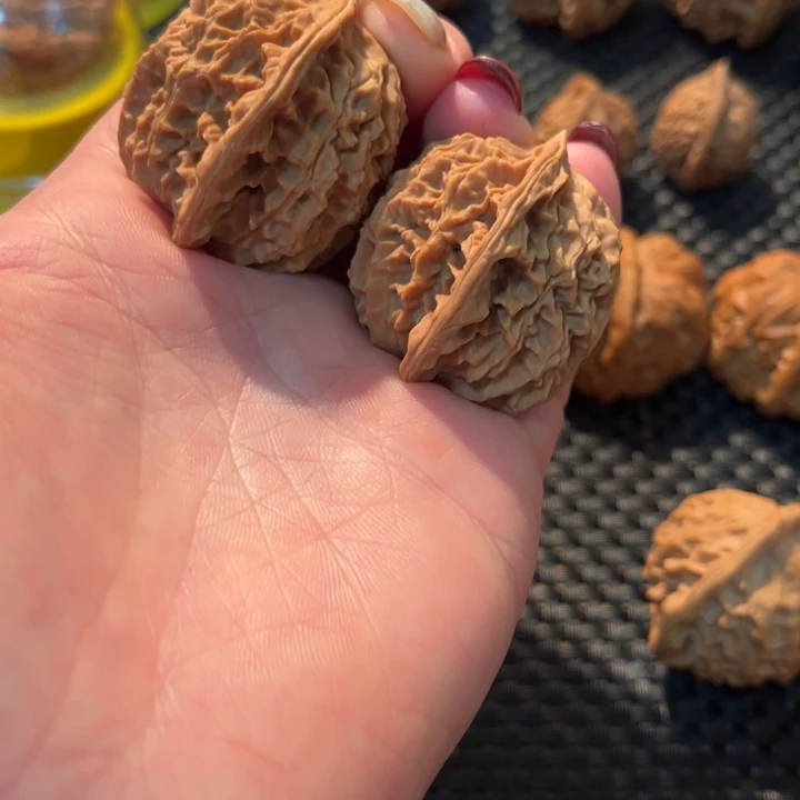 吊坠文玩核桃盘龙纹