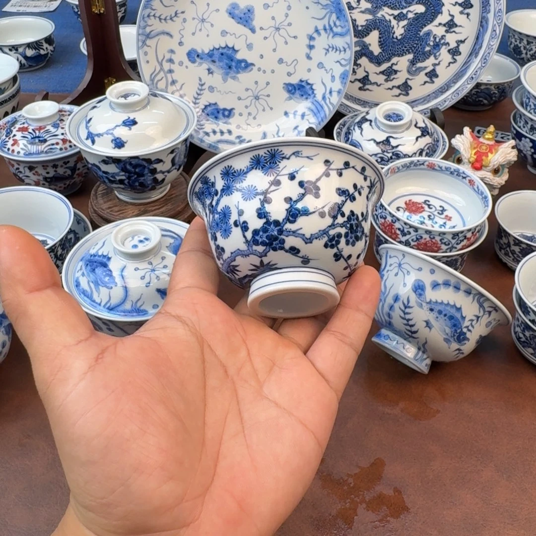 摆件陶大压手松竹梅