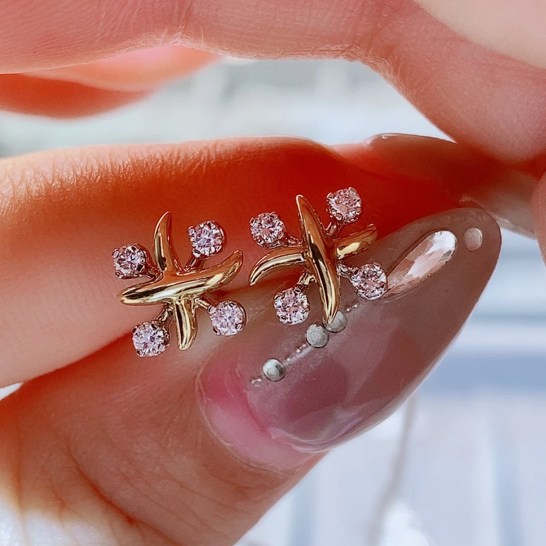 18K金镶嵌实验室培育钻石耳饰0.2ct 耳钉