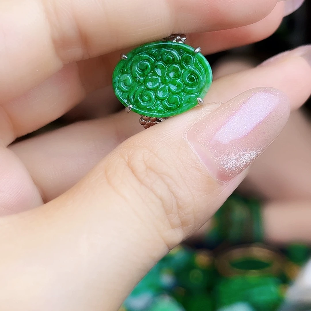 翡翠银S925镶嵌颈饰多样性