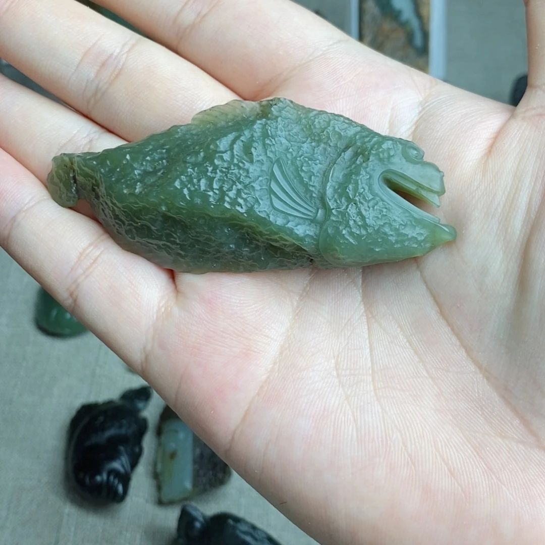 和田玉未镶嵌挂件缘