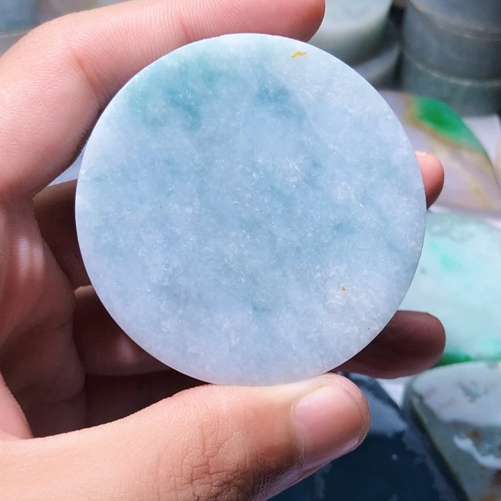 翡翠未镶嵌颈饰天然翡翠A货片料