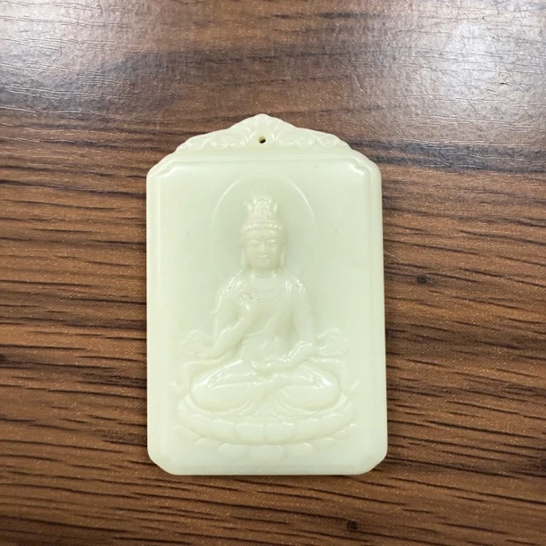..907《闪购商品》精美和田玉羊脂玉观音牌