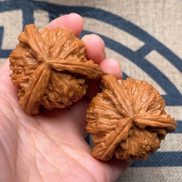 吊坠文玩核桃那***?