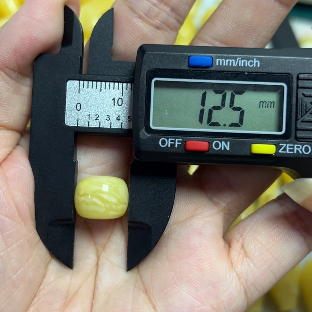 ㊣***㊖裸石琥珀未镶嵌老型